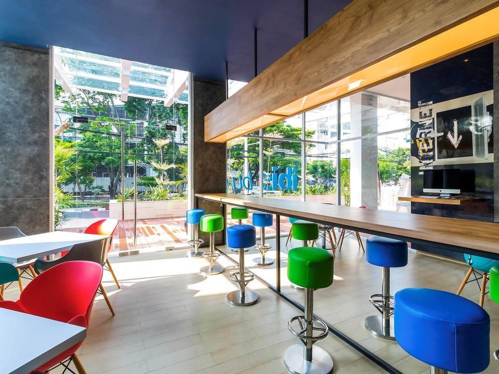 Deka Hotel Surabaya Hr Muhammad Extérieur photo