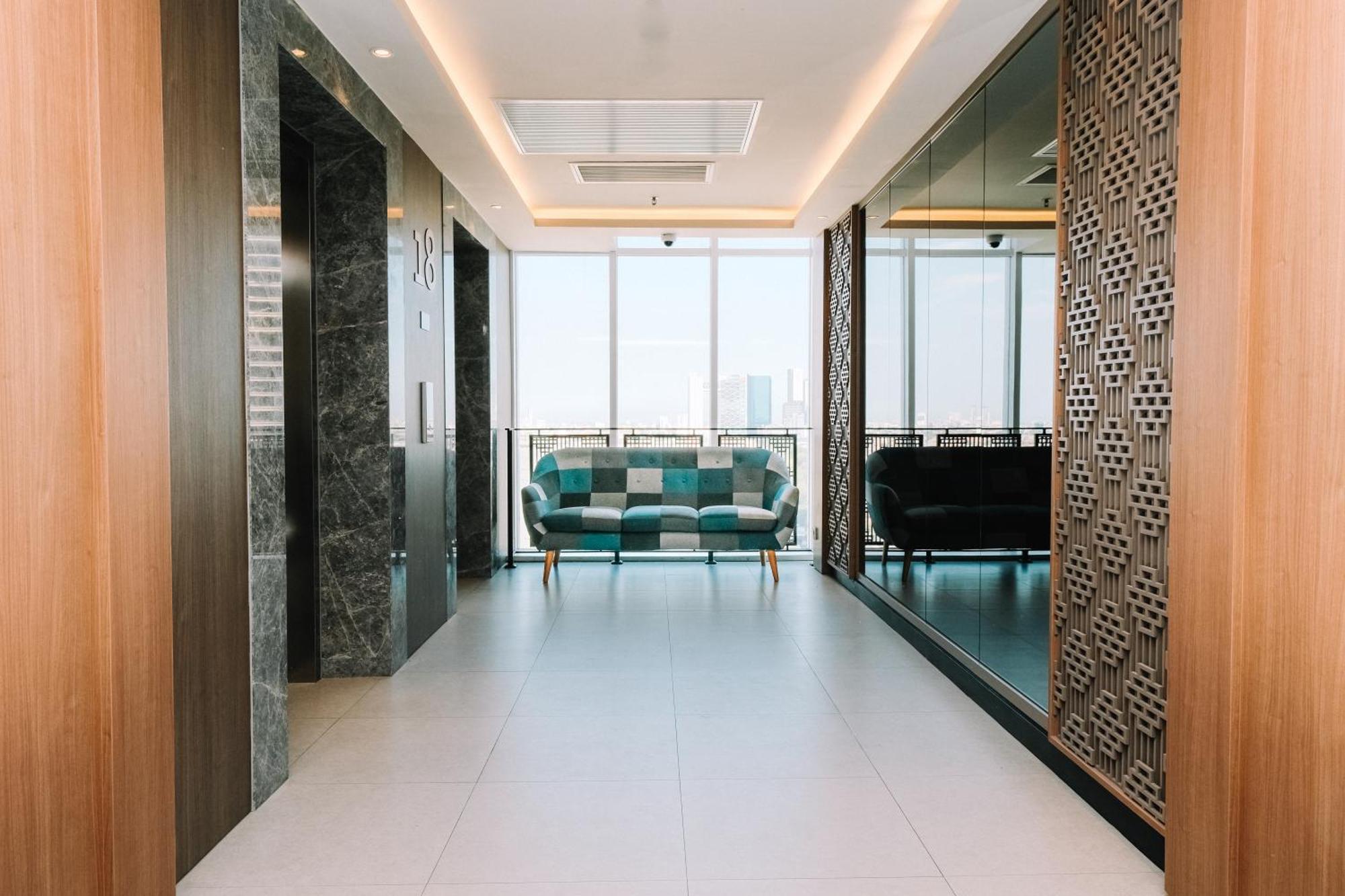 Deka Hotel Surabaya Hr Muhammad Extérieur photo