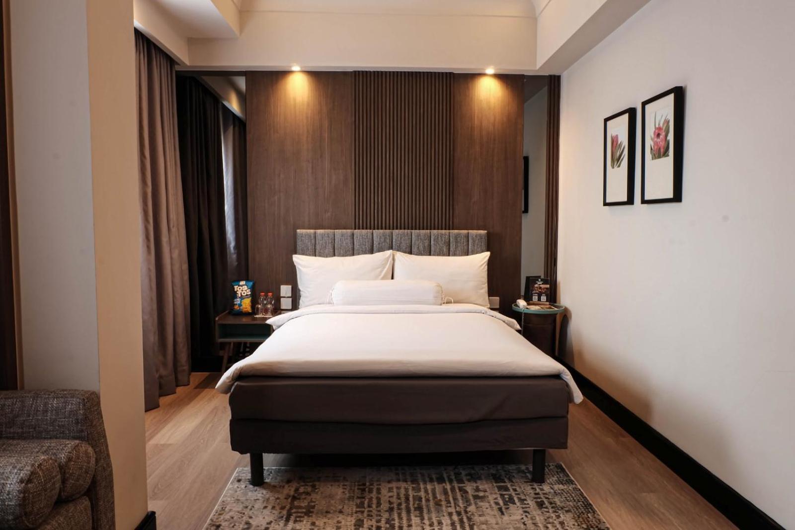 Deka Hotel Surabaya Hr Muhammad Chambre photo